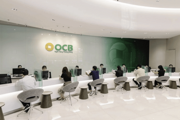 Giao dịch hỗ trợ khách hàng ngân hàng OCB