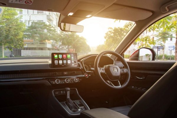 Dán phim cách nhiệt bảo vệ nội thất ô tô