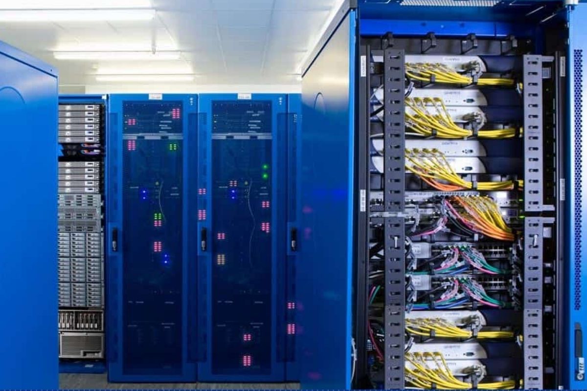 Lắp đặt tủ rack